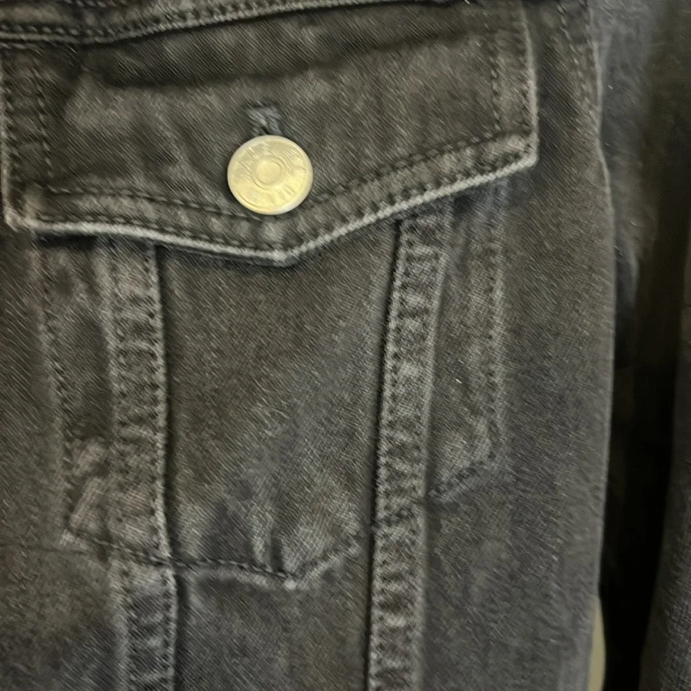 Madewell Denim Lunar Black Wash Jean Jacket Women’s Size Small NWOT - Picture 4 of 12